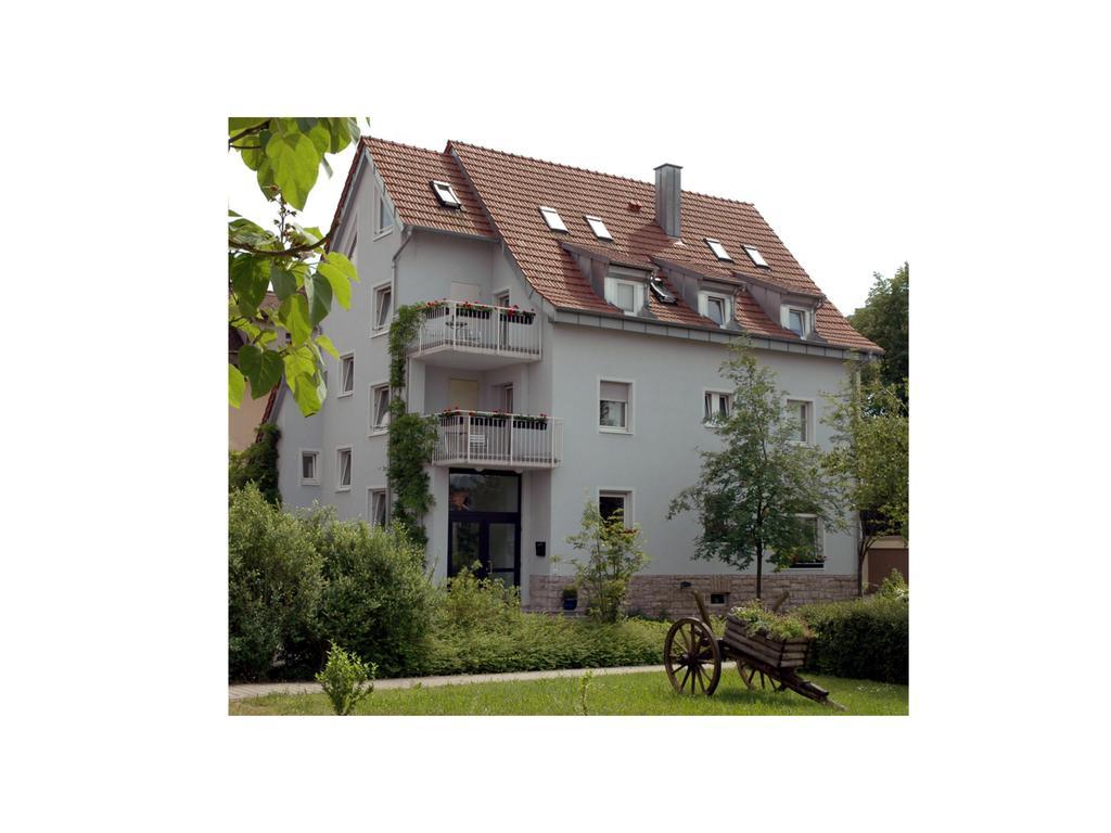 Hotel Am Rokokogarten فيتسوخهيم المظهر الخارجي الصورة